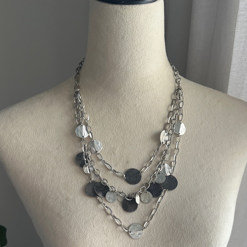 LOFT Ann Taylor So Metal Silver Triple Layered Muti Tone Disc Adjuster Necklace